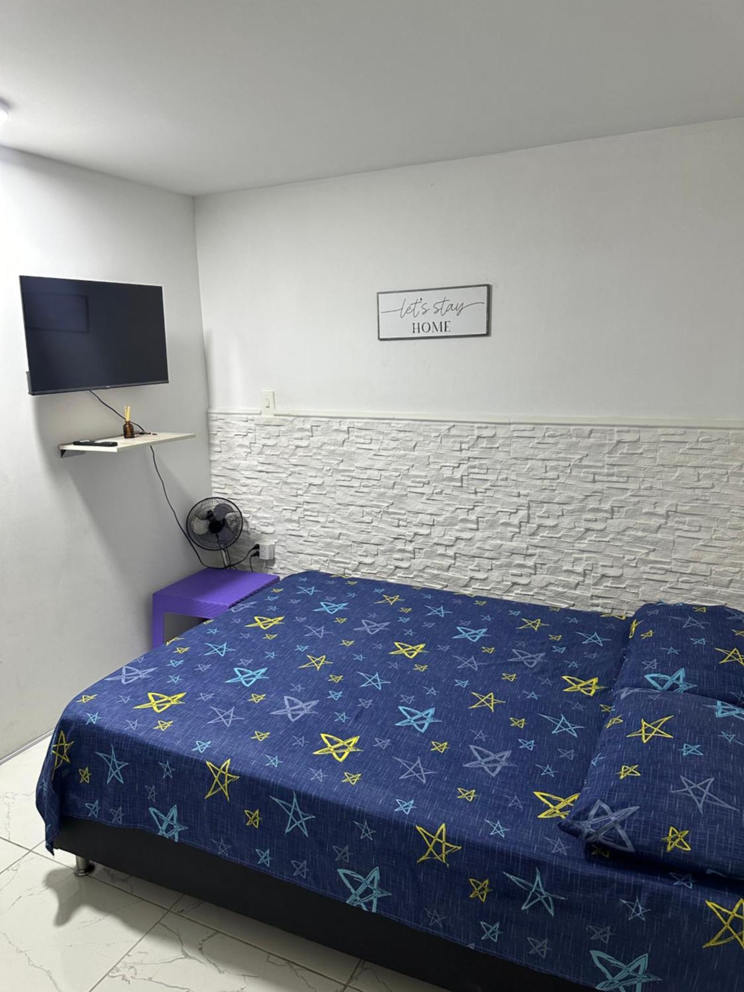 Hostal Campo Amor เมเดยิน ภายนอก รูปภาพ